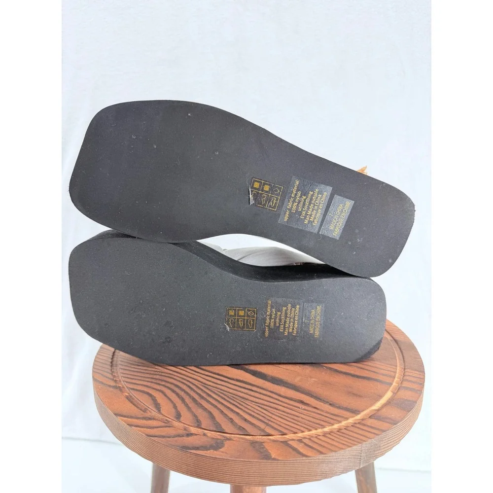 Jeffrey Campbell White Elastic Strap Black Platform Flatform Sandals 6 Cyber Y2K